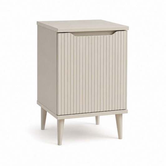 Table de chevet rectangulaire crème en panneaux MDF avec porte rainurée 45 x 40 x 65 cm