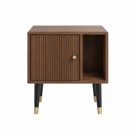 Table de chevet marron noyer en MDF plaqué avec porte rainurée et niche ouverte 50 x 40 x 60 cm